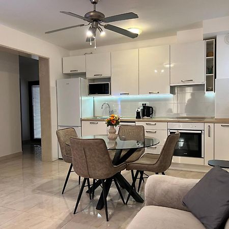Apartmani Ivelic Супетар Екстериор снимка