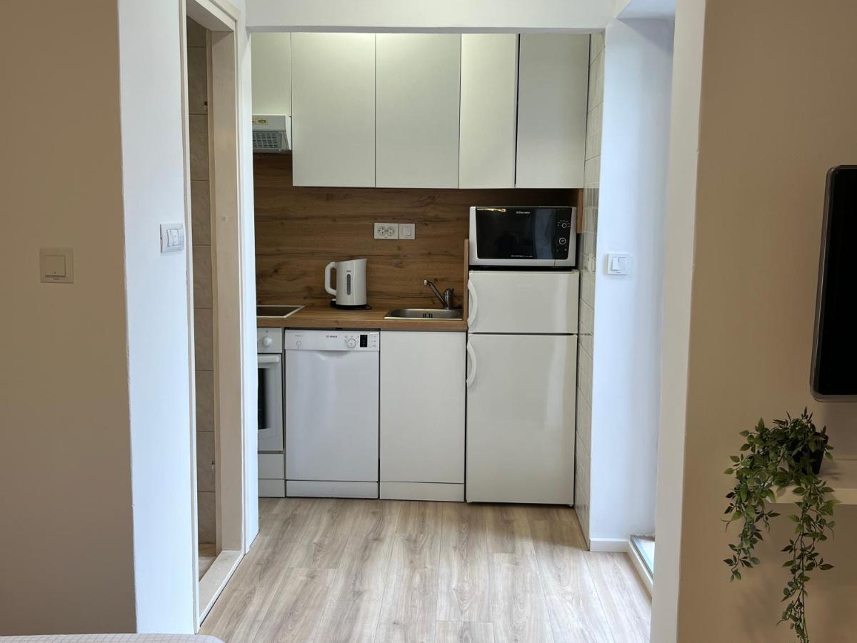 Apartmani Ivelic Супетар Екстериор снимка