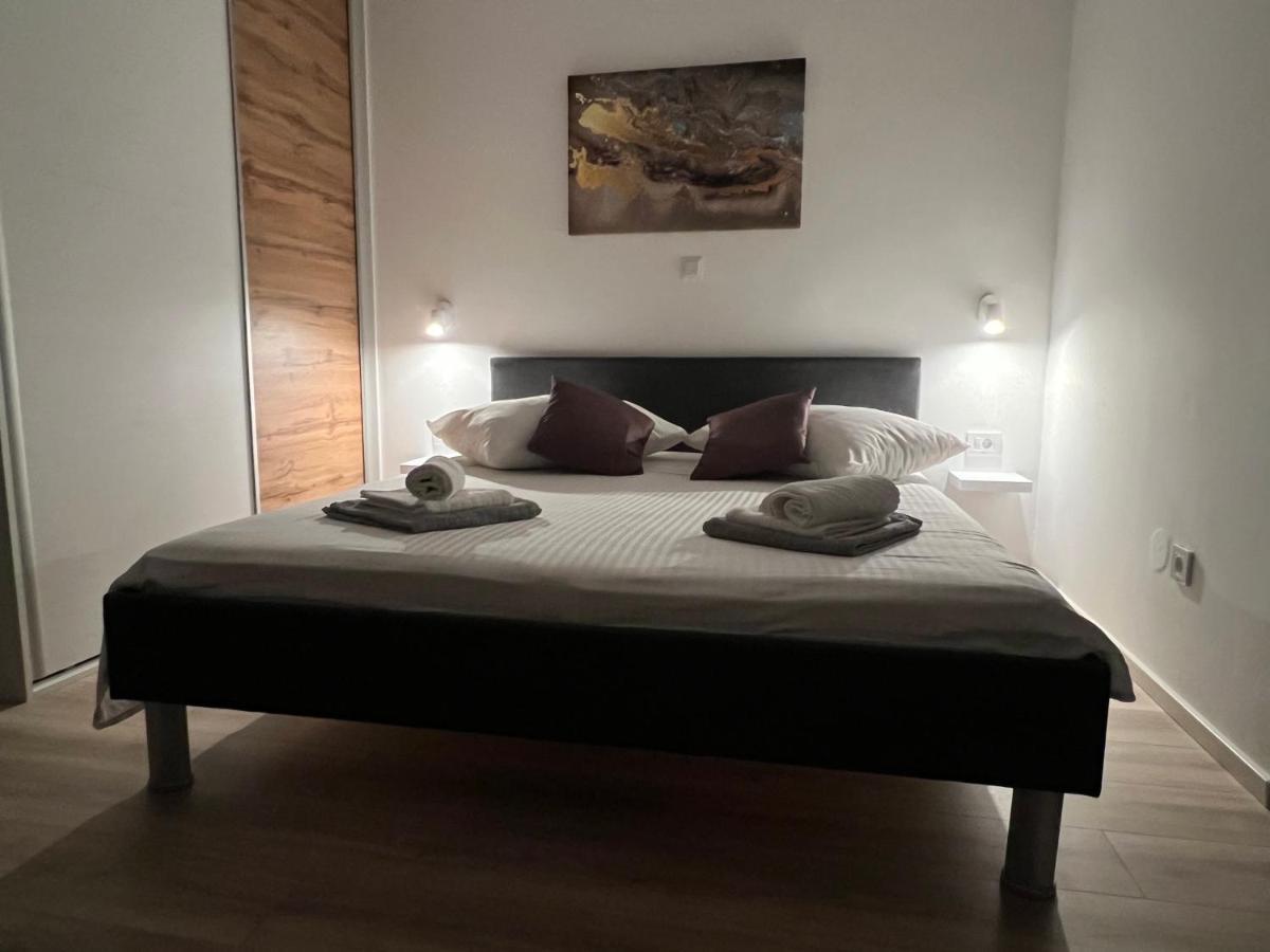 Apartmani Ivelic Супетар Екстериор снимка