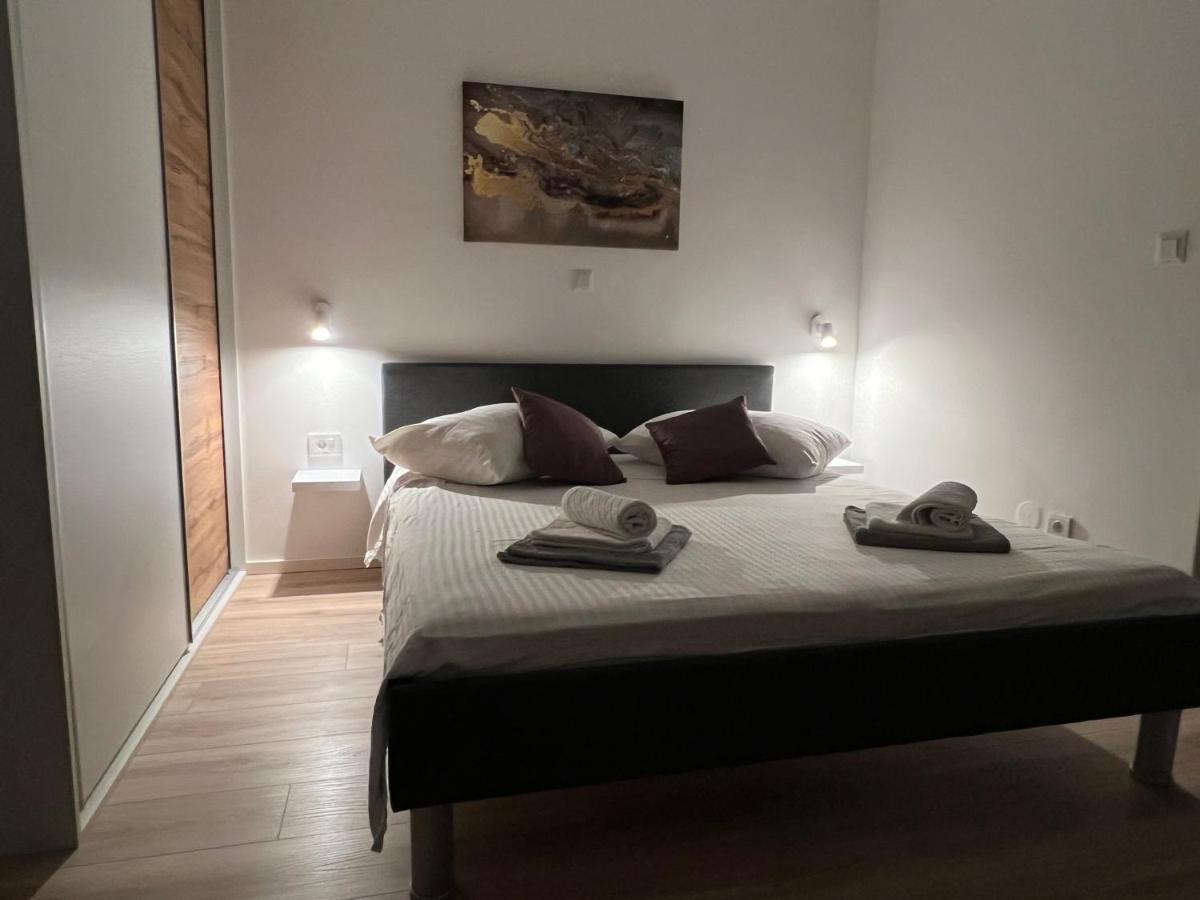 Apartmani Ivelic Супетар Екстериор снимка