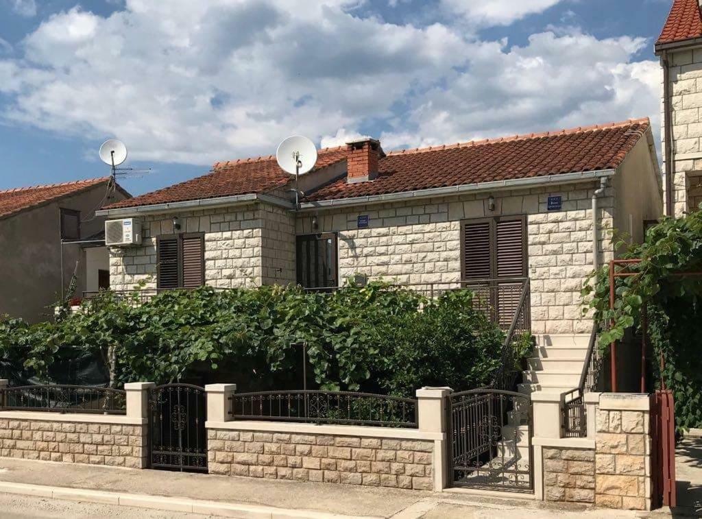 Apartmani Ivelic Супетар Екстериор снимка